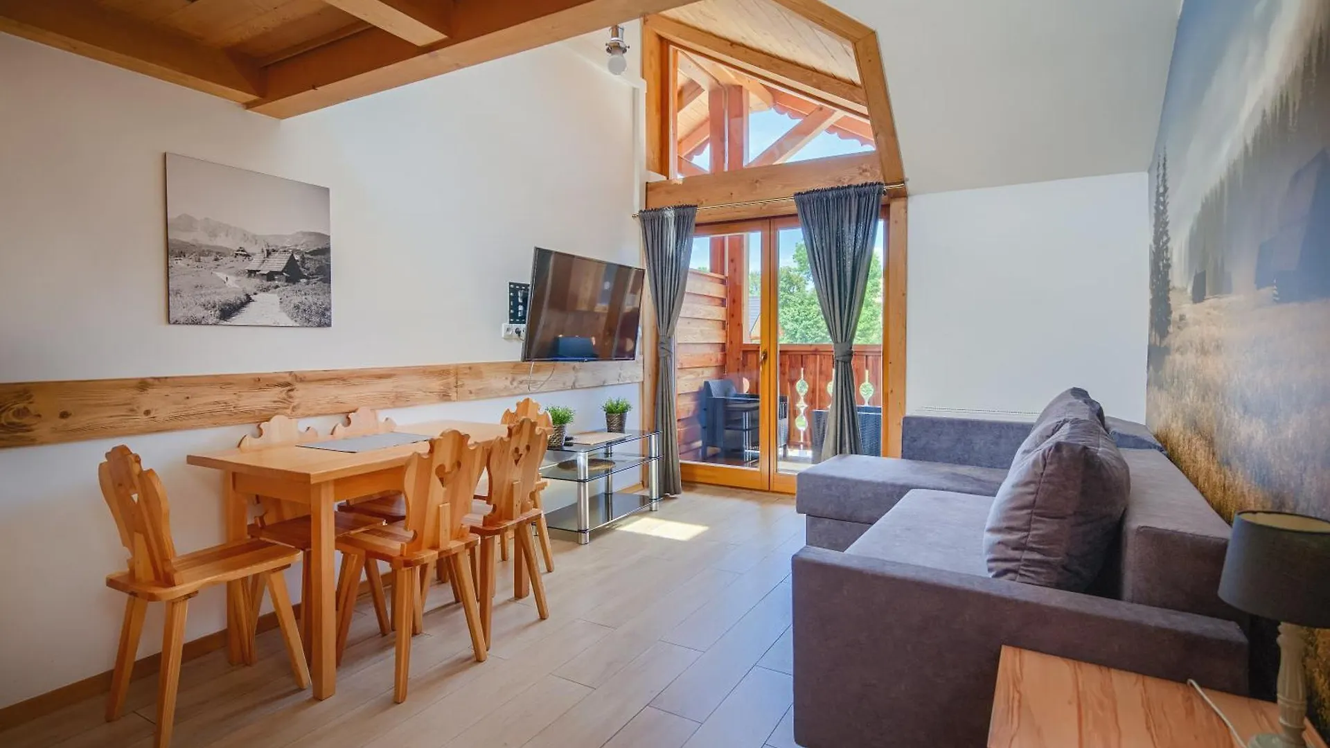 Mountain Shelter Apartments Zakopane Polska