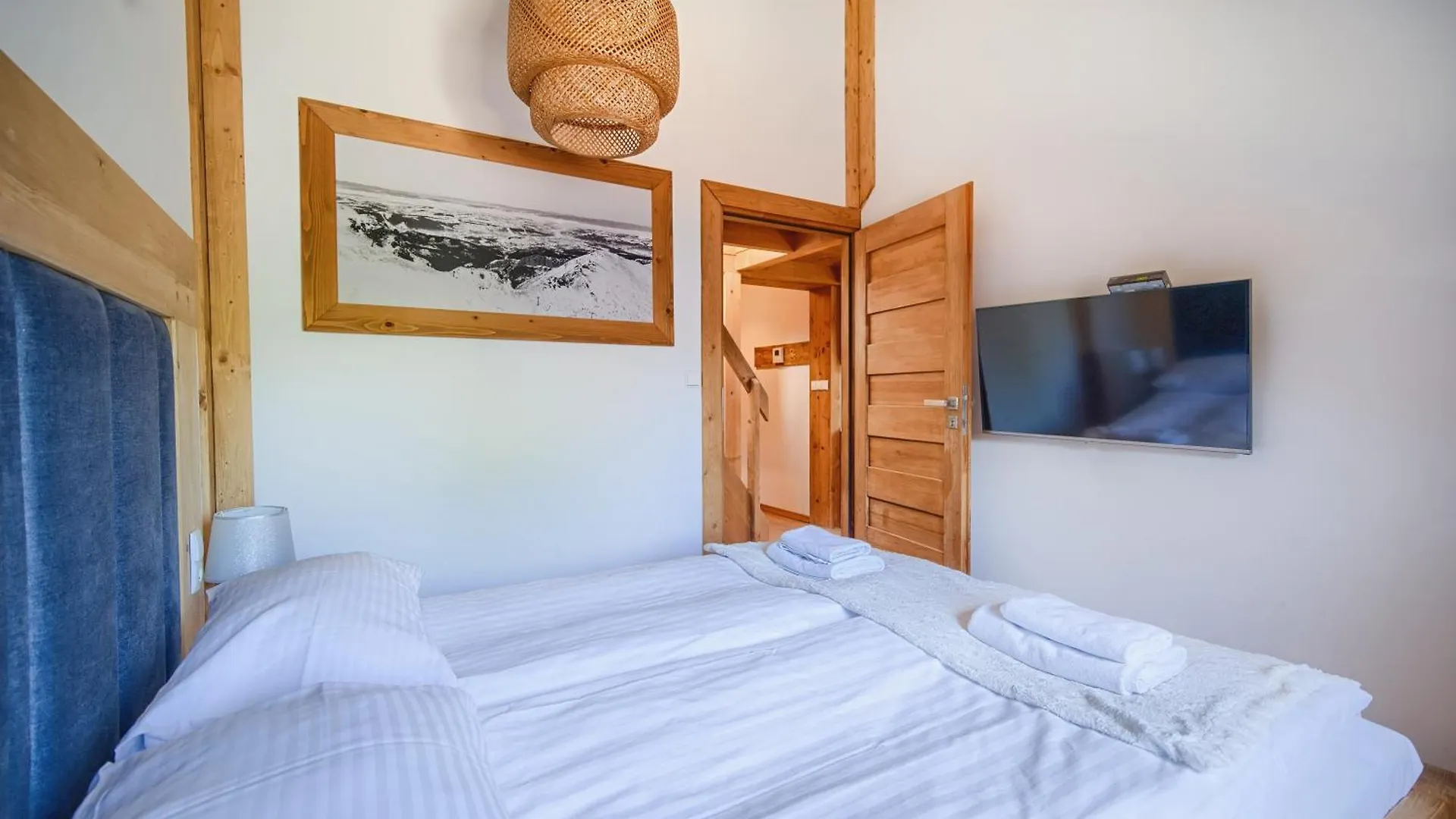 Mountain Shelter Apartments Zakopane 0*,