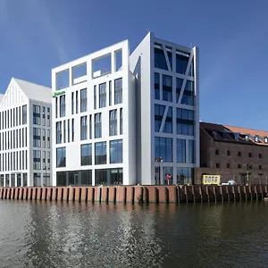 **** Hotel - Centre By Ihg Polsko